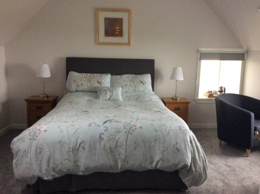 bedroom with tea and coffee facilities