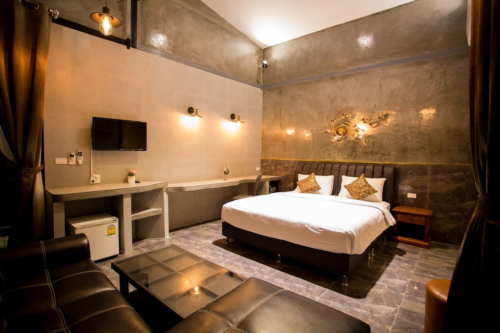 Studio Double Bed Room