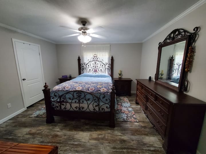 House and Guesthouse Vacation Rentals in Ginnie Spring Airbnb