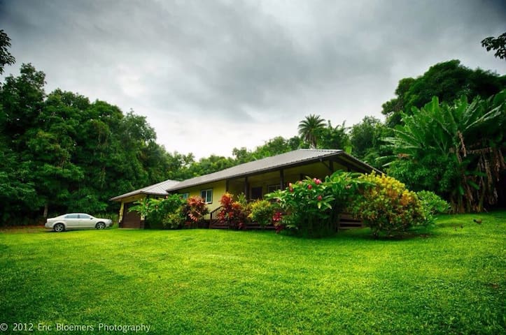 Skipper’s–central A/C, beautiful beach! TVNC-4190