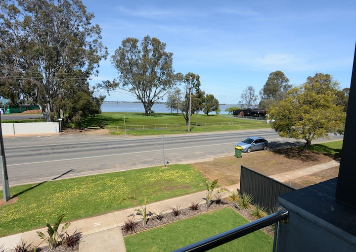 Top 10 Airbnb Vacation Rentals In Mulwala, Australia Trip101