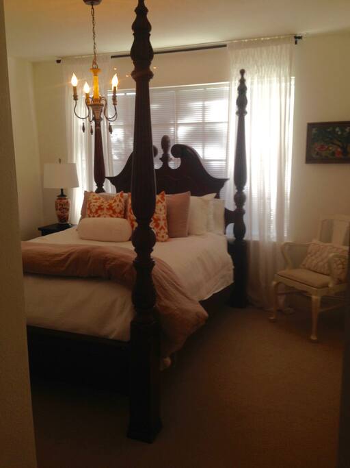 Guest bedroom