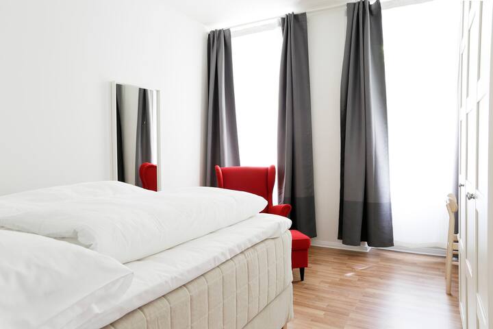 Comfort in Berlin in Prenzlauer Berg, re gallery image 2