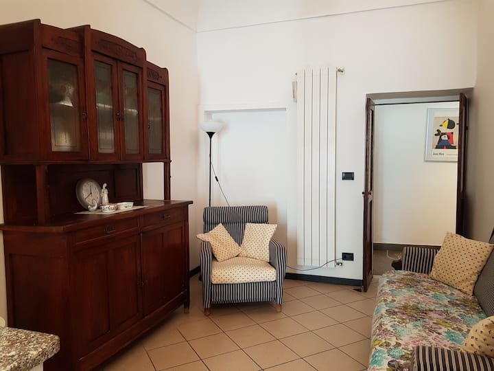 Cosy Apartment In Loano Old Town Close To Seaside. - Loano
