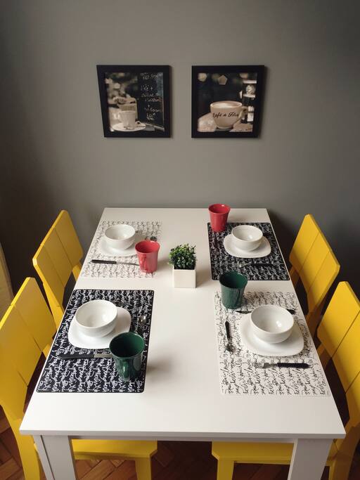 Mesa de jantar para 4 pessoas