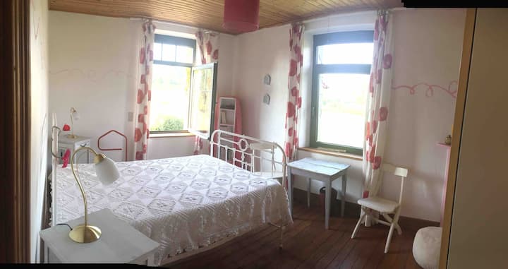 ดอกไม้บน "ชีวิตของฉันในสีชมพู" และพระอาทิตย์ขึ้นของมัน