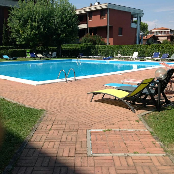 piscina condominiale