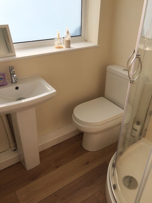 En suite Shower Room
