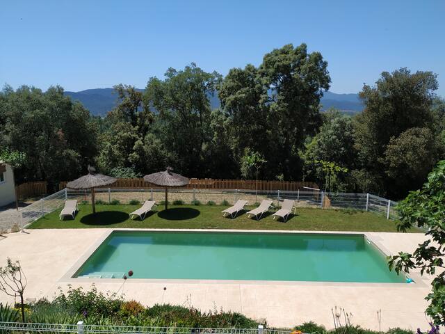 A plena natura entre el Montseny i la Costa Brava. gallery image 2