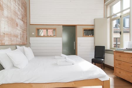 Sleeping in the Historic Centre / Beautiful Studio