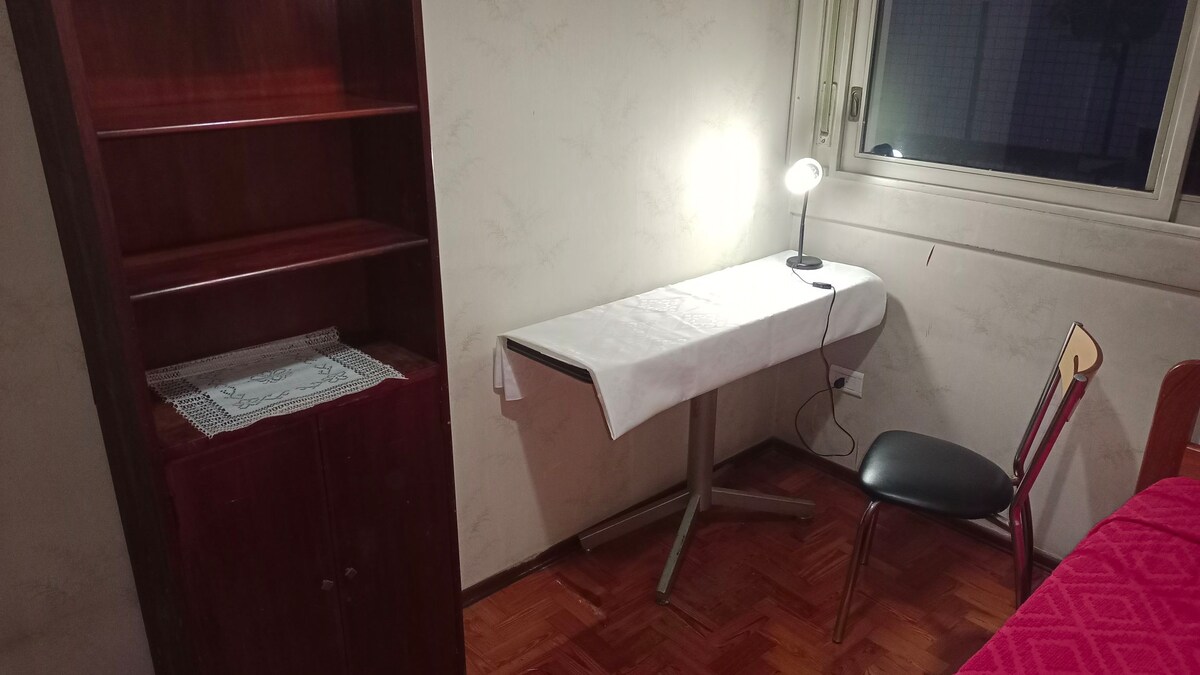 Habitación en Almagro con baño en suite