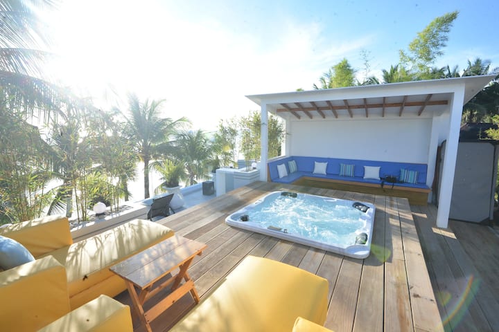 Mayumi Beach Villa