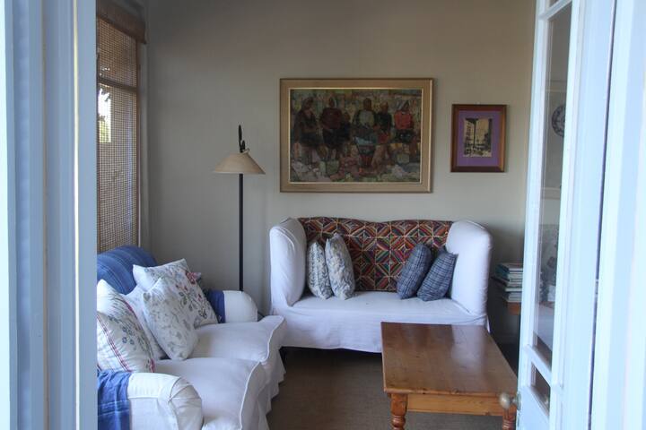 Whalers Cottage – Kalk Bay gallery image 5