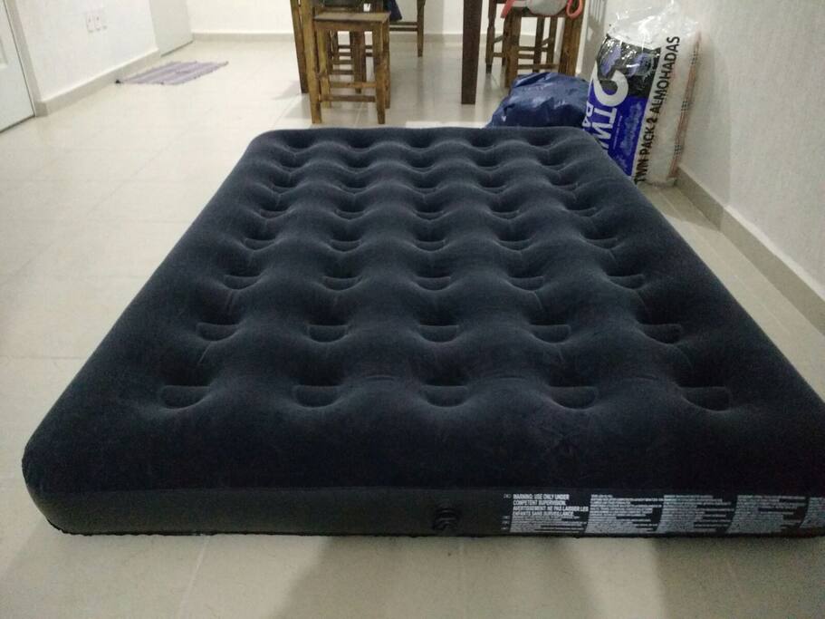 inflatable mattress