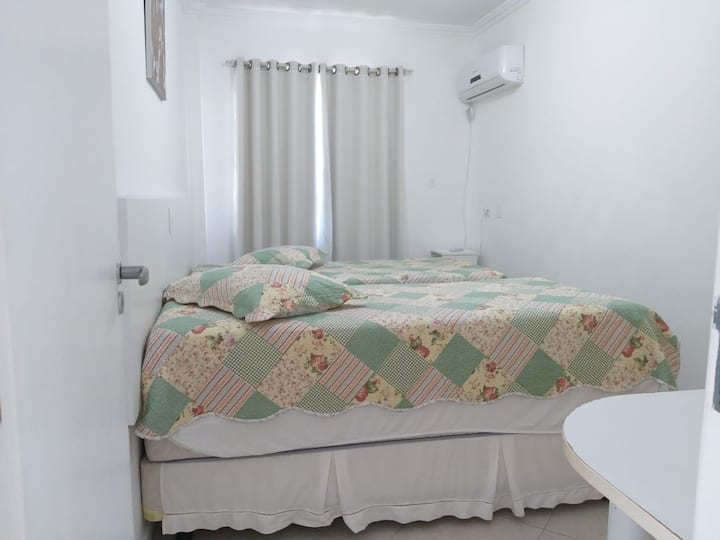 Dhomë gjumi 2