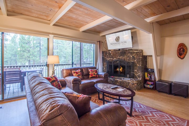 Walk To Village, Hot Tub, Dog-friendly - Coyo01 - Sunriver, OR