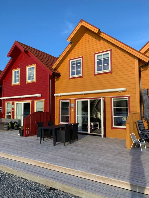 Rorbu completely by the sea for rent