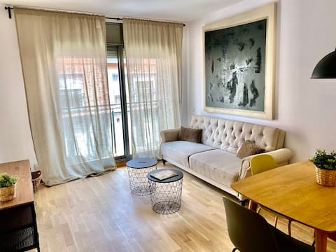 SABADELL-LUX Beautiful Apart 20min  from Barcelona