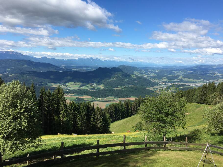 Panoramablick vom Balkon