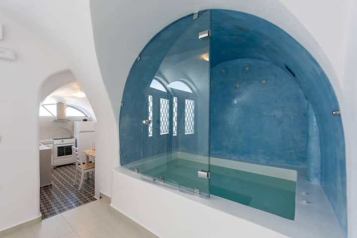 Apartment With Private Indoor Hot Tub Houses For Rent In Emporio Greece