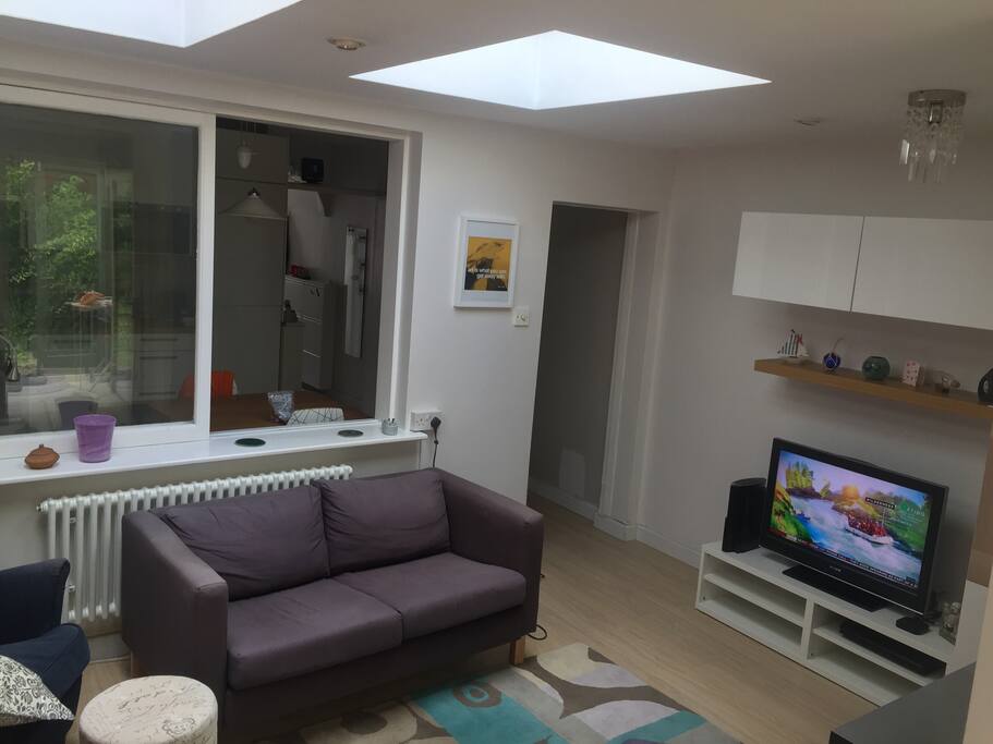 Living room(2/3)