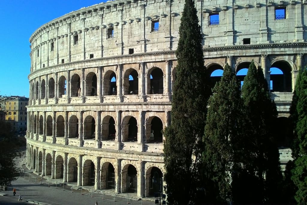 The Wiev from living room - Home Holiday Colosseo