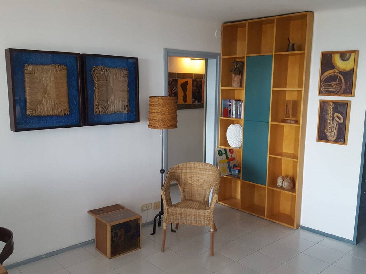 Airbnb con mejor rendimiento: Apartment with a swimming pool and beautiful ocean views en Torroella De Montgrí