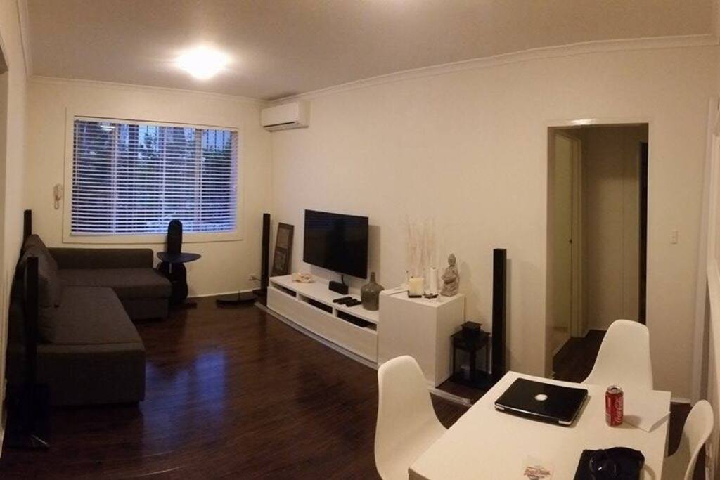 Living room with sofa-bed,42'' TV, Foxtel and Home cinema