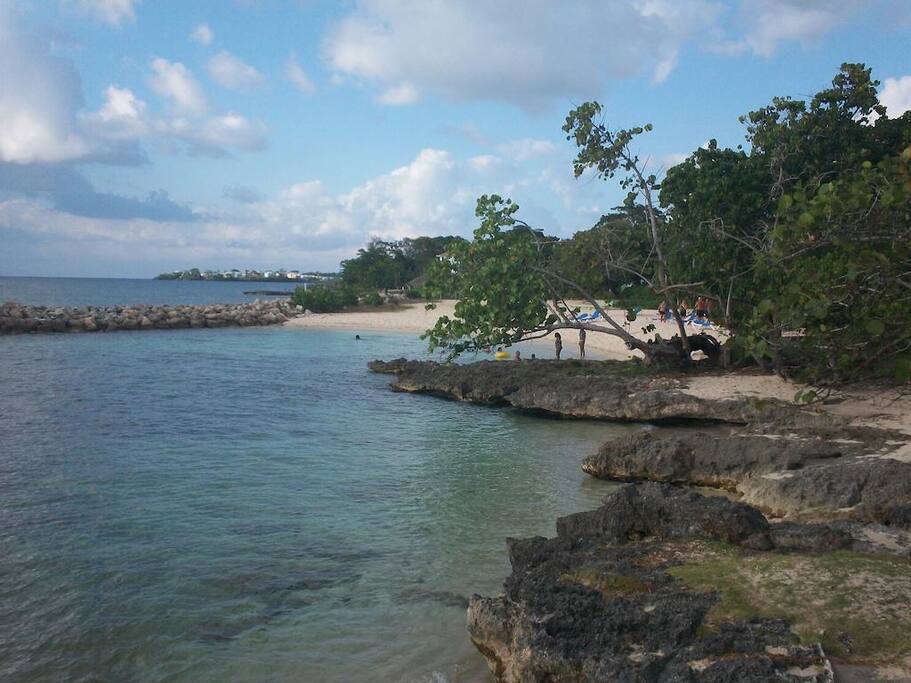 Main Beach Point Village
