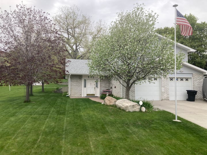 Houston’s Home, great location, spacious Houses for Rent in Billings