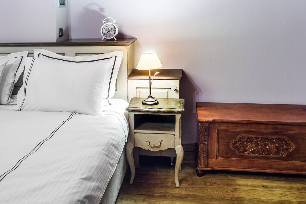 Bedroom detail