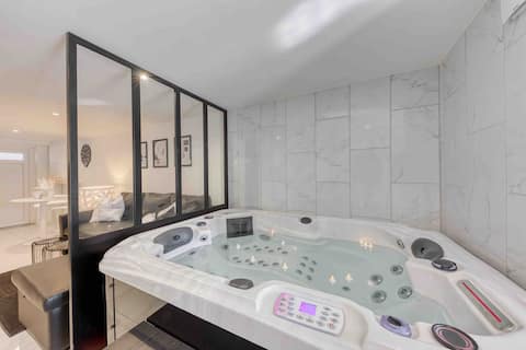 Cozy Annex with Jacuzzi and Private Garden