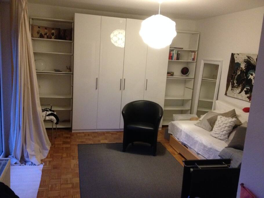 Livingroom/Wohnraum