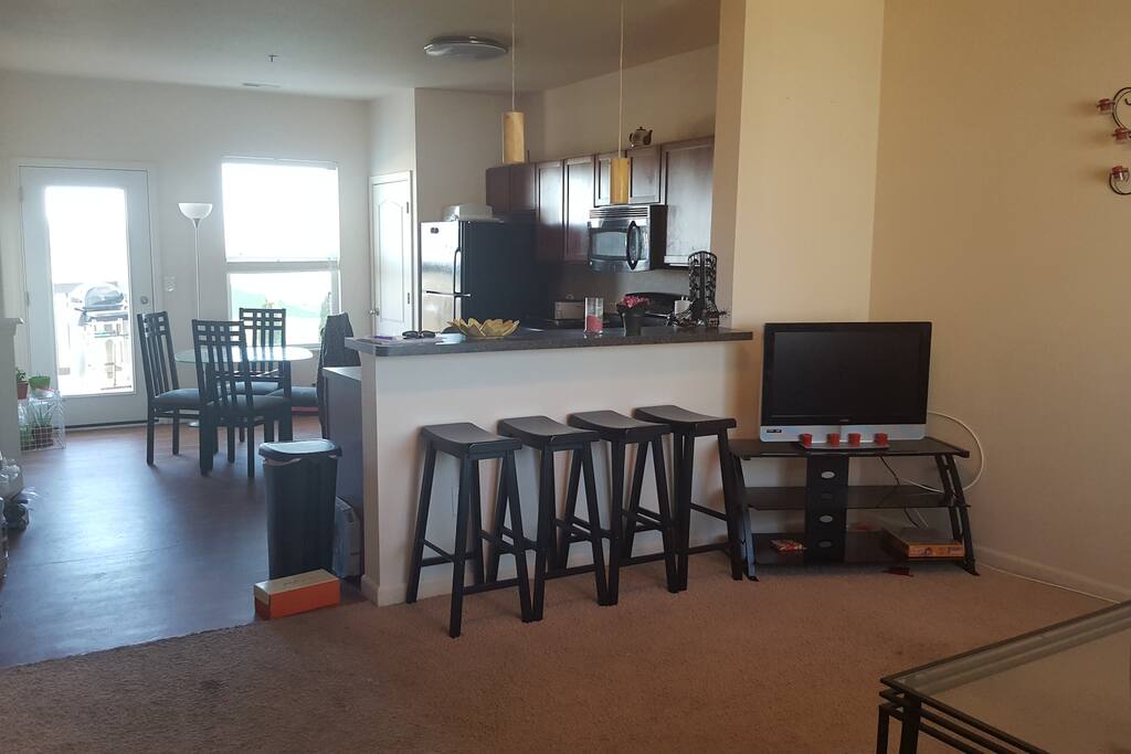 Spacious living room