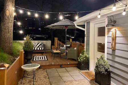 CAPITOL HILL/DOWNTOWN Entire Guest Suite