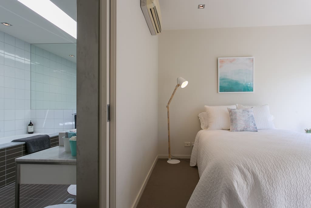 Master Bedroom with interconnecting door to main bathroom