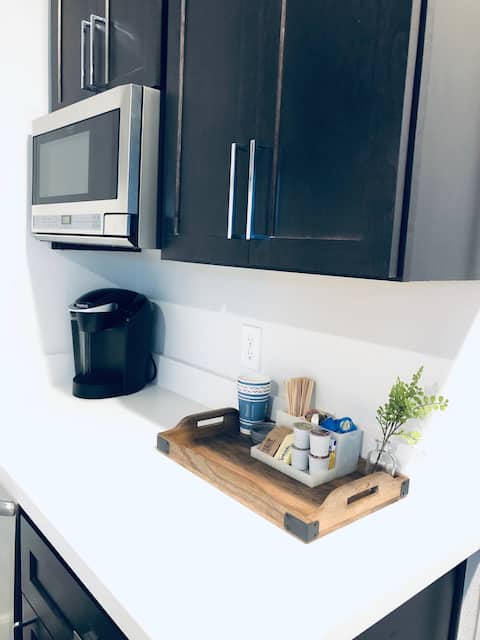Top Airbnb: Private Suite in EADO * Great Location! in Downtown
