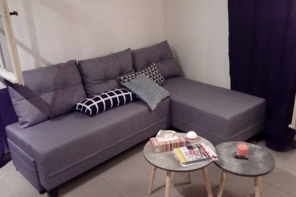 canapé d'angle (possibilité de couchage d'appoint)