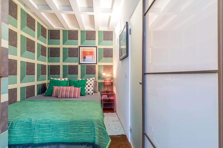 საძინებელი 1