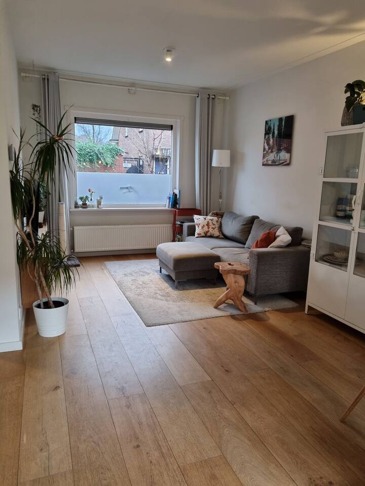 Geräumiges Haus mit sonnigem Garten Utrecht (gratis P)
