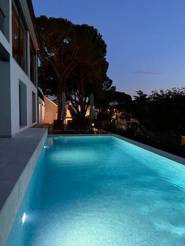 New Elegant 8 King Bedrooms Villa Panoramic Views gallery image 4