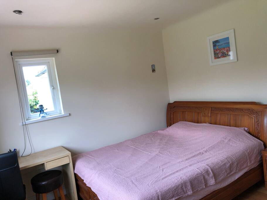 bedroom1