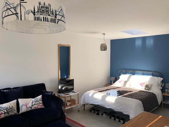 The Niche, Studio Minutes From Cathedral & Centre - Ely