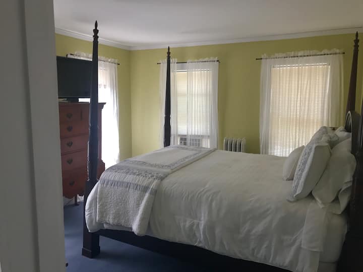 საძინებელი 1