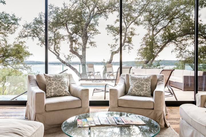 Beautiful Lake Travis Waterfront Retreat gallery image 3