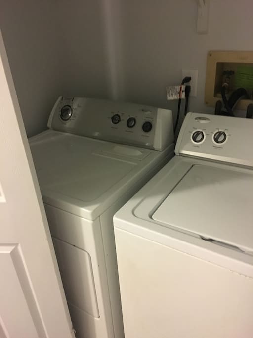 Full washer and dryer for use.