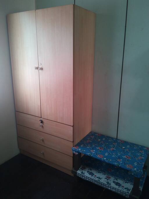 1st bedroom wardrobe
