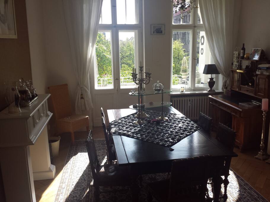 Balkonzimmer/Essbereich