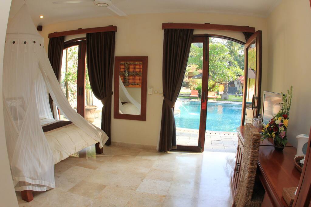 Pool view premium room