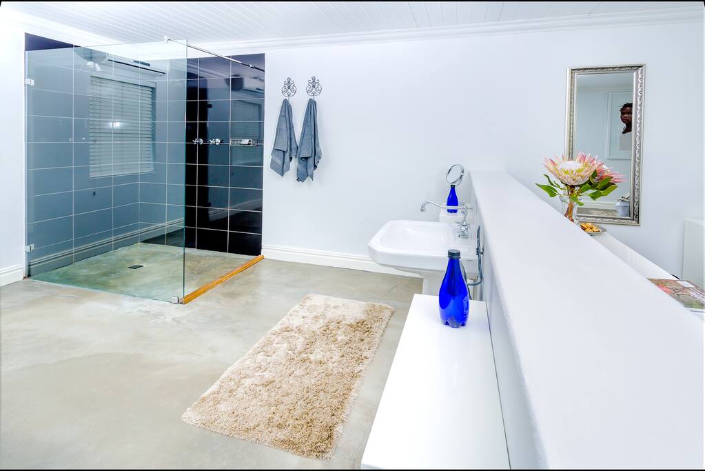 Vineyard Suite - Bathroom